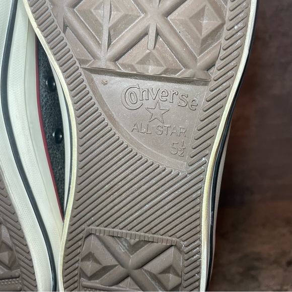 Converse All Star Chuck Taylor Low Leather Sneakers Womens sz 7.5 - Picture 6 of 7